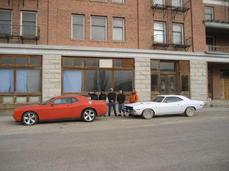  Dodge Challenger SRT8 2008 года  (фото 4 из 356)